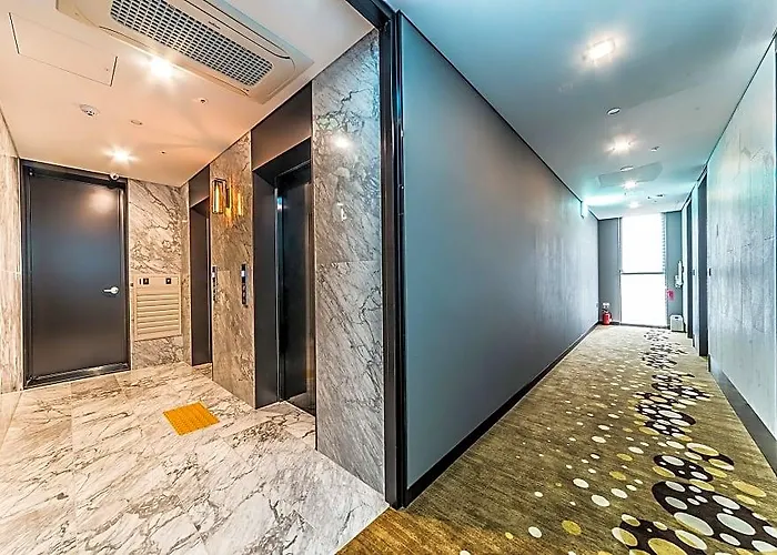 Dobong Bay 204 호텔 3*